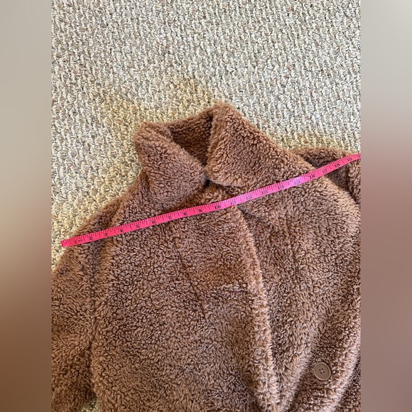 UNIQLO long camel brown teddy coat/jacket - Picture 7 of 8